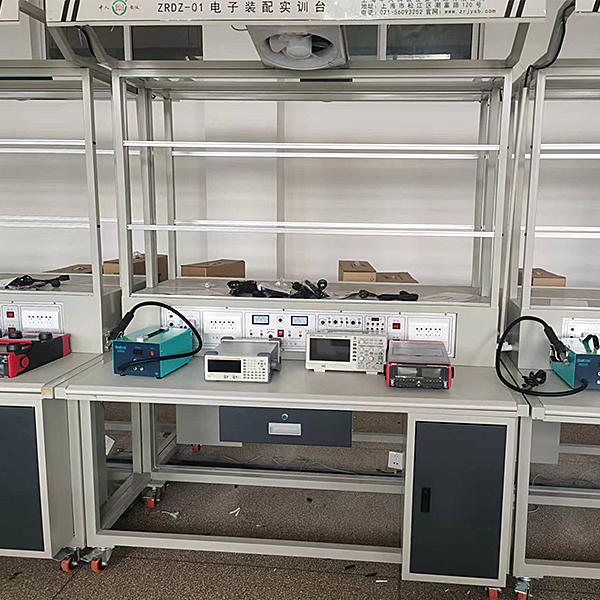 電子焊接裝配調動測量試驗技術實驗臺,透明液壓注塑機模型演示實驗臺